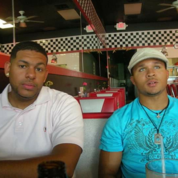 Meet your Posher, Colin - Picture 2 of 3